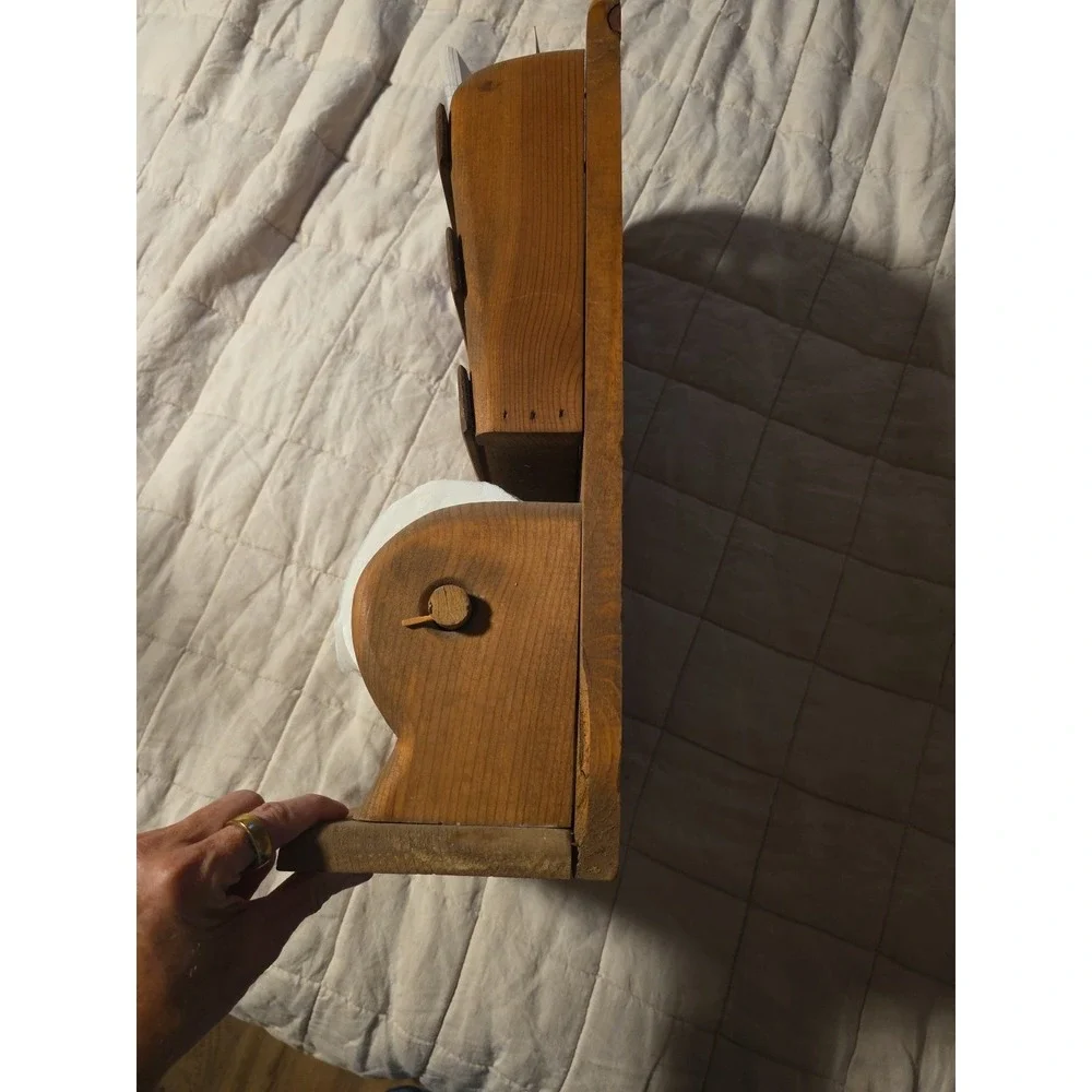 Cottagecore Wood Heart‎ Shelf Magazine Toilet Paper Holder 21